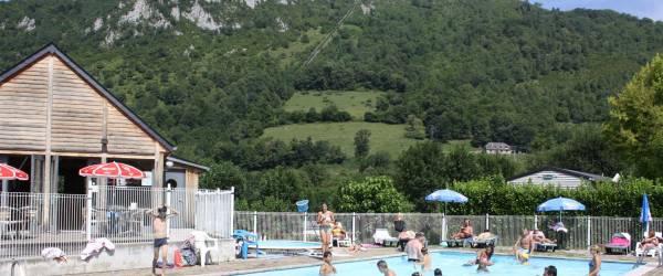 CAMPING L'ARRIOU ***, with swimming-pool en Occitanie