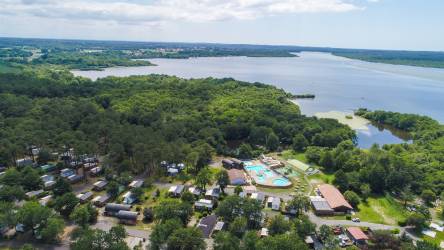 CAMPING AZU'RIVAGE ***, with swimming-pool en Nouvelle-Aquitaine